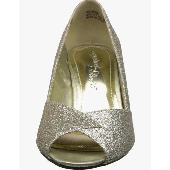"Easy Street Women's Ravish Dress Pump, Gold Glitter, Size 6WW -7 - Picture 9 of 9
